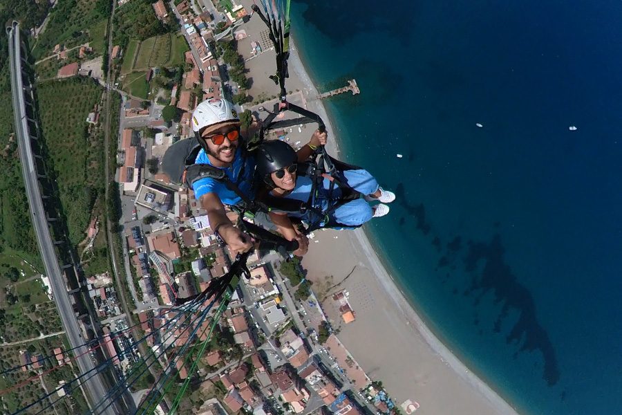 Volo in parapendio biposto a Capo Calavà e costa nord siciliana