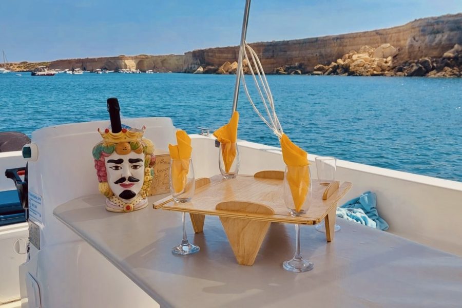 Classic tour: Isola di Ortigia e Grotte Marine con brindisi di prosecco