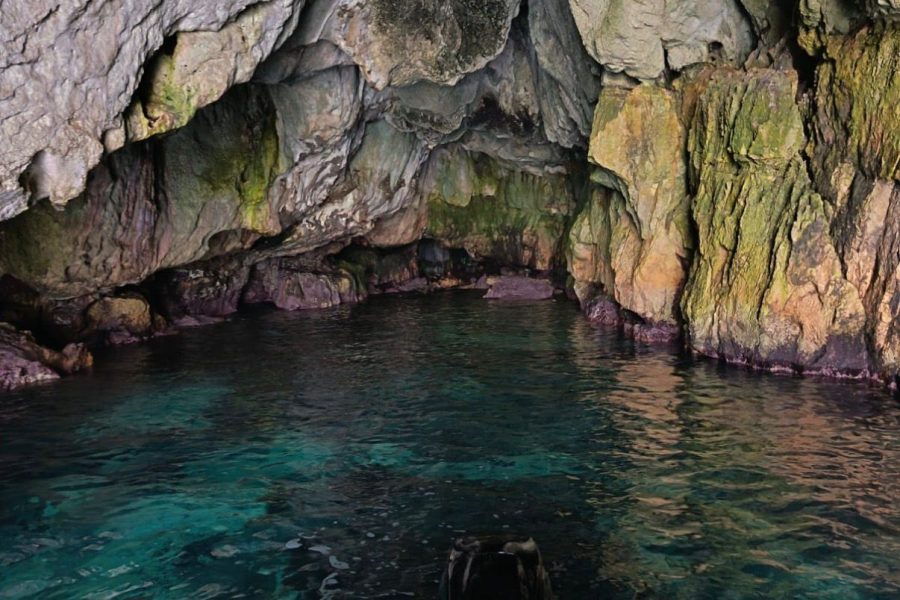 Private Boat Tour of Ortigia and Sea Caves with Prosecco